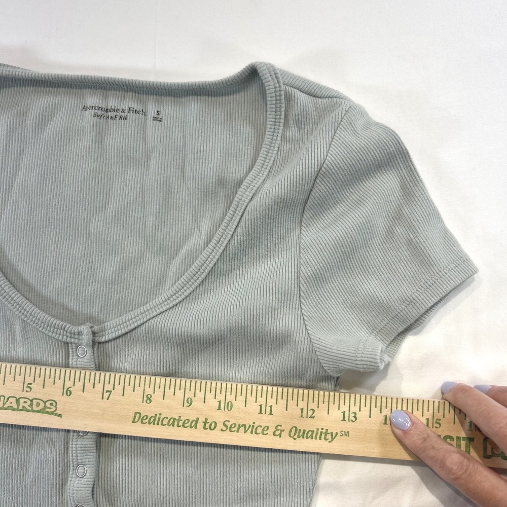 Abercrombie Clean Girl Henley Ribbed Bodysuit S Coquette Sage Green Soft Casual - Picture 5 of 8